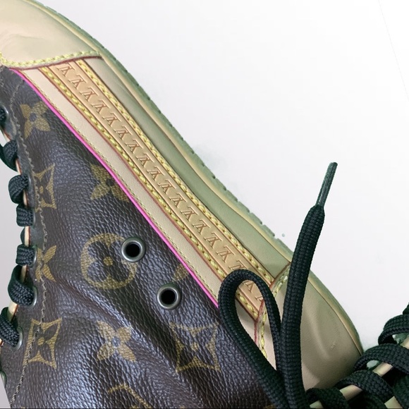 Louis Vuitton Stellar Monogram High Tops 4.5** - Picture 4 of 8